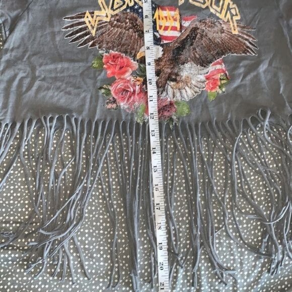 World Tour Fringe Hem Graphic Crop Top XS Full Tilt 100% Cotton Gray Eagle & Ros - Picture 8 of 8